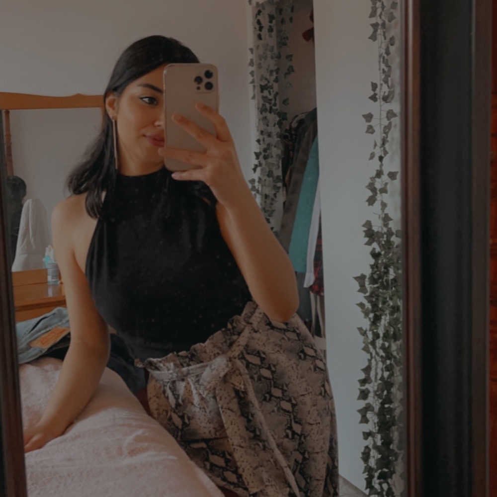 Meet your Posher, Eiman